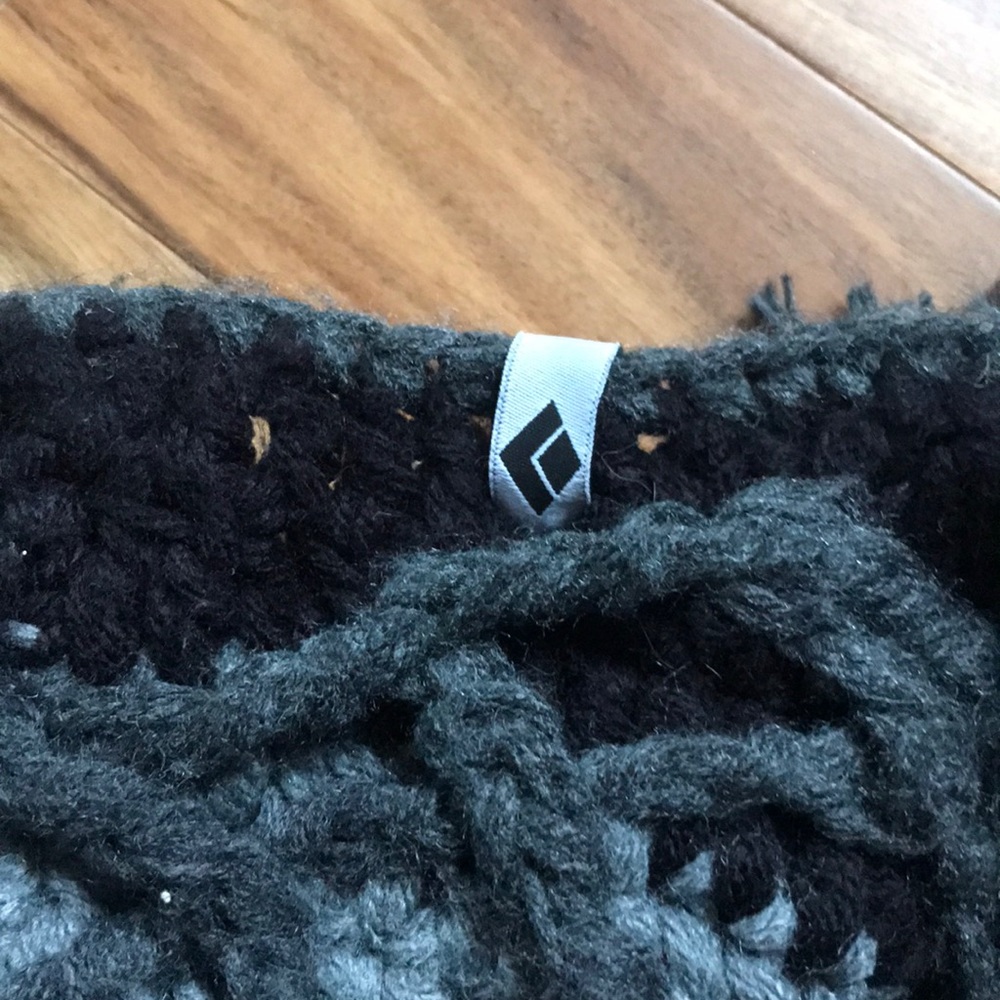 Cute knit hat - Picture 3 of 4